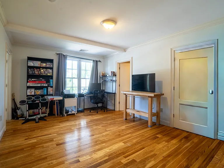61 Carlisle St #61 — Photo 6