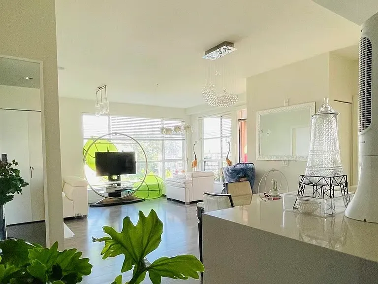 5983 Gray Ave — Photo 3