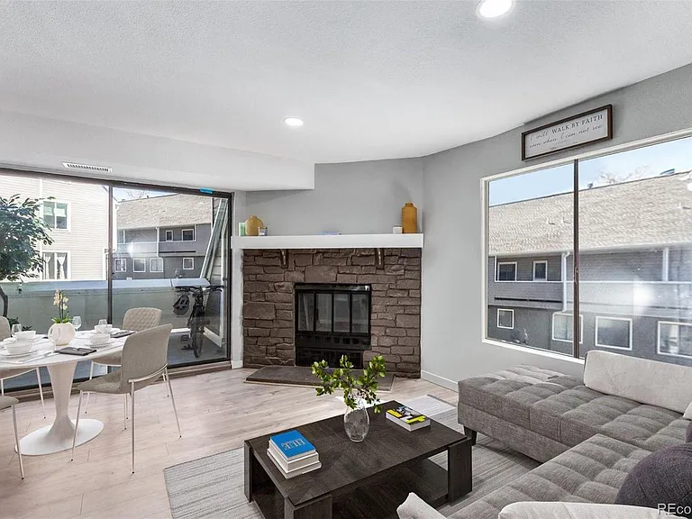 5250 S Huron Way — Photo 8