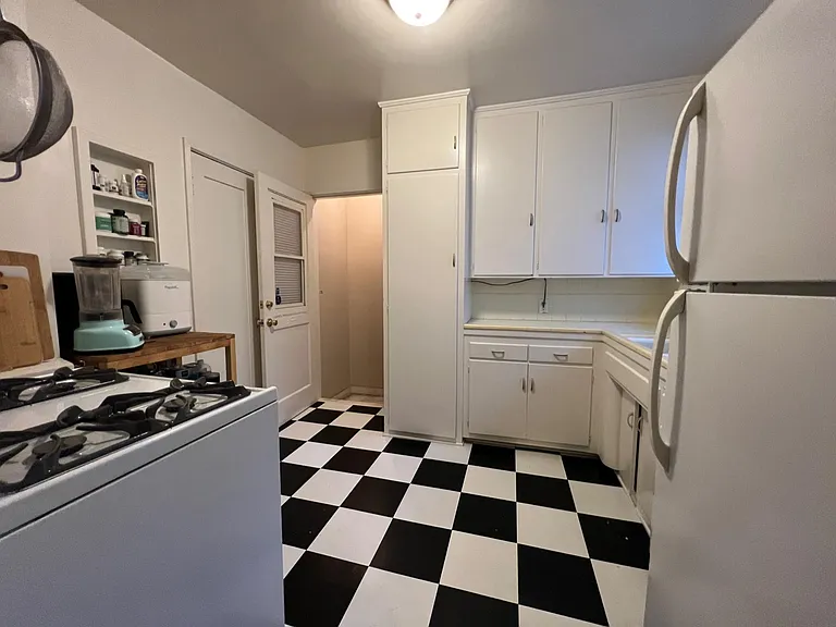 3249 Rowena Ave #3 — Photo 20