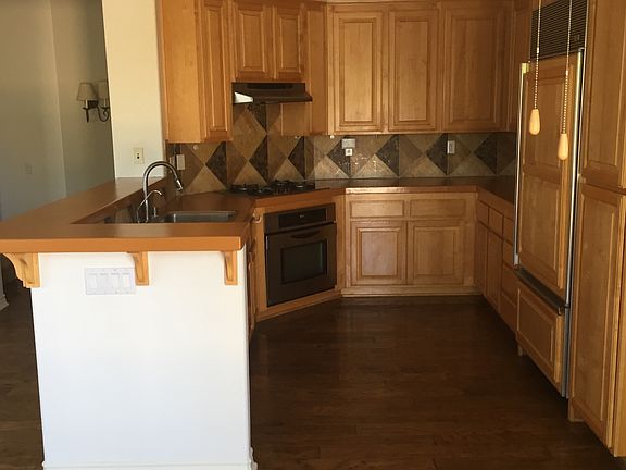 2nd image of 9807 Fieldthorn St