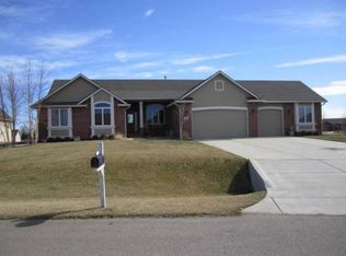 2104 N Dakota St, Goddard, KS 67052