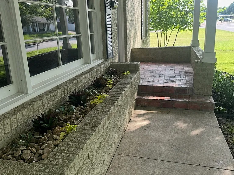 3504 Rogers Ave — Photo 2
