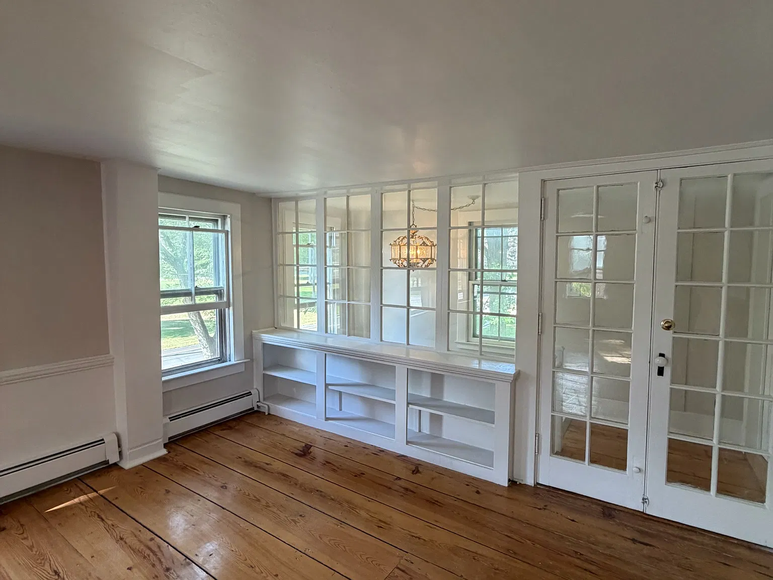 3 bed, 1380 sqft, $2,900 — Photo 3