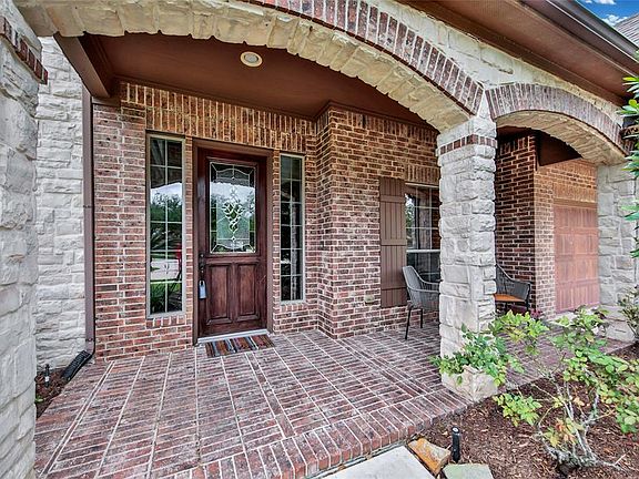 4th image of 23126 Isthmus Cove Ct