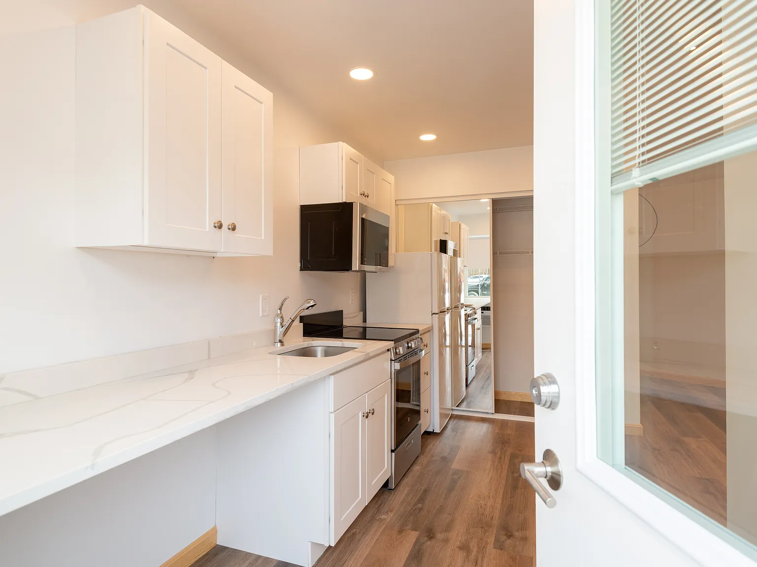1 bed, 364 sqft, $1,400 — Photo 4
