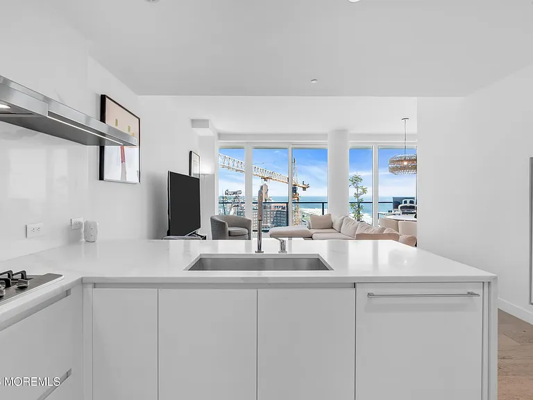 1101 Ocean Ave #1510 — Photo 15