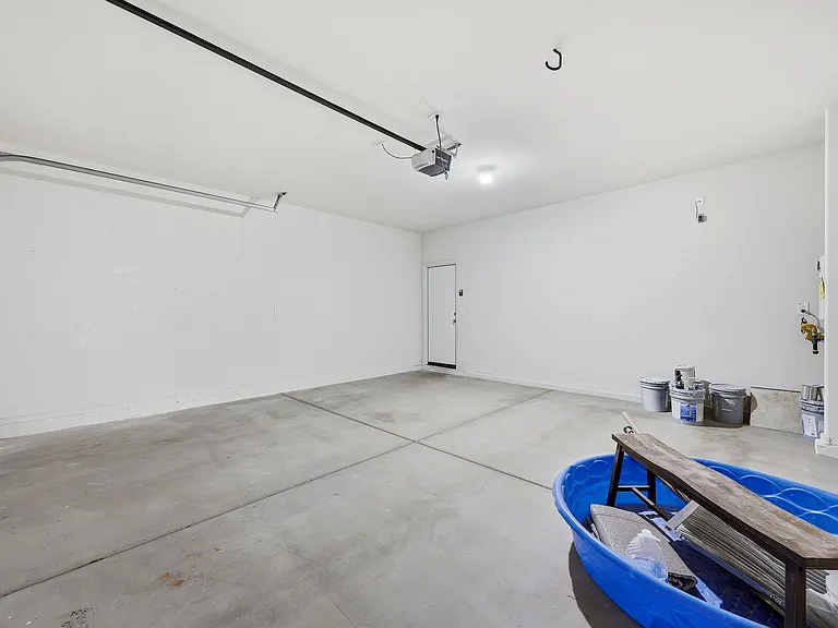 43721 W Acacia Ave — Photo 25