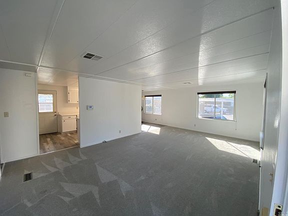5th image of 1127 Adrienne Way