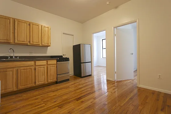 Rented by Compass | media 11