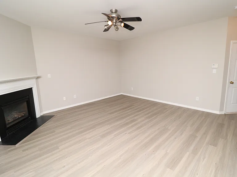 104 Bell Tower Way — Photo 8