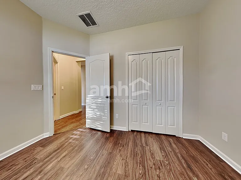 475 Hefferon Dr — Photo 19