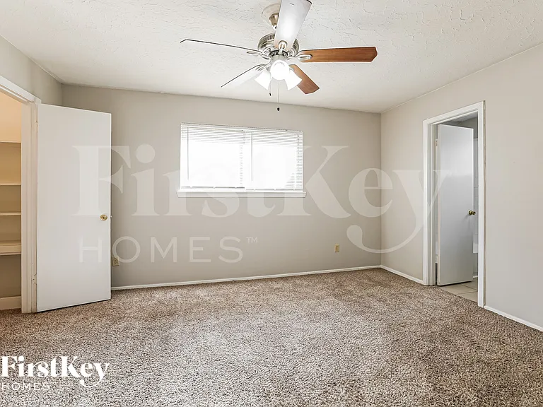 4426 Adonis Dr — Photo 10