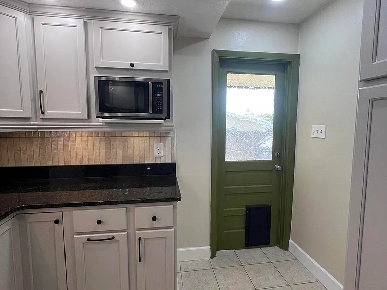 730 Glade Rd — Photo 40