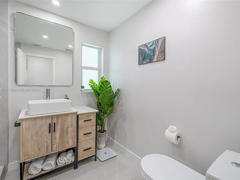 1575 Osprey Ave — Photo 31