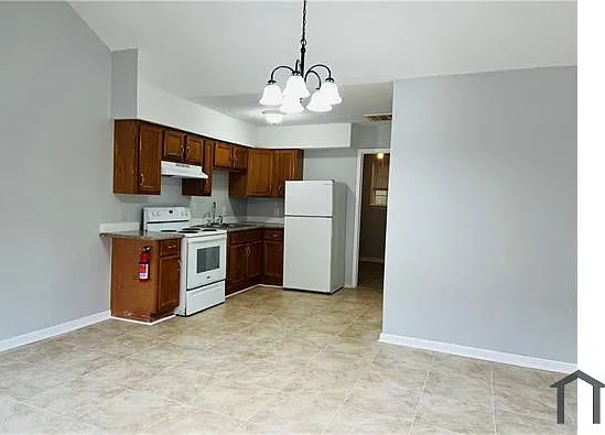 7841 Symmes Ave #4 — Photo 6