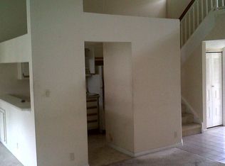 1239 The Pointe Dr, West Palm Beach, FL 33409
