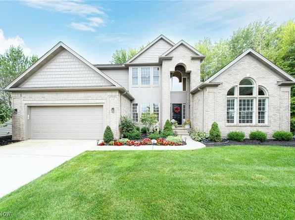 645 Shinnecock Ln, Aurora, OH 44202