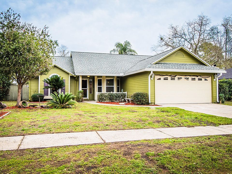 1st image of 2449 Winterwood Cir E