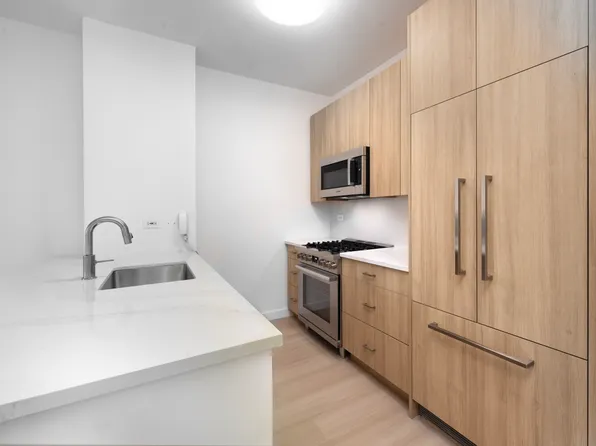 95 Worth Street image 3 of 15