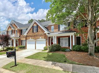 340 Robinlynn Rd, Matthews, NC 28105