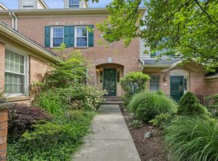 10 Chadwell Pl, Morristown, NJ 07960