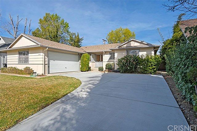 1st image of 22661 Criswell St