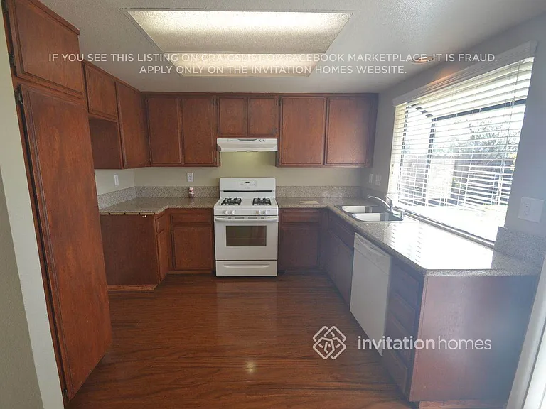 13999 Spring St — Photo 5