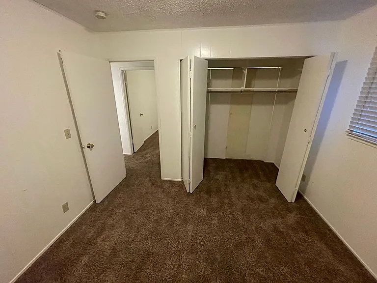 14107 Norwich Cir — Photo 15