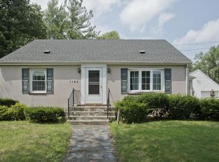 1182 Liberty St, Springfield, MA 01104