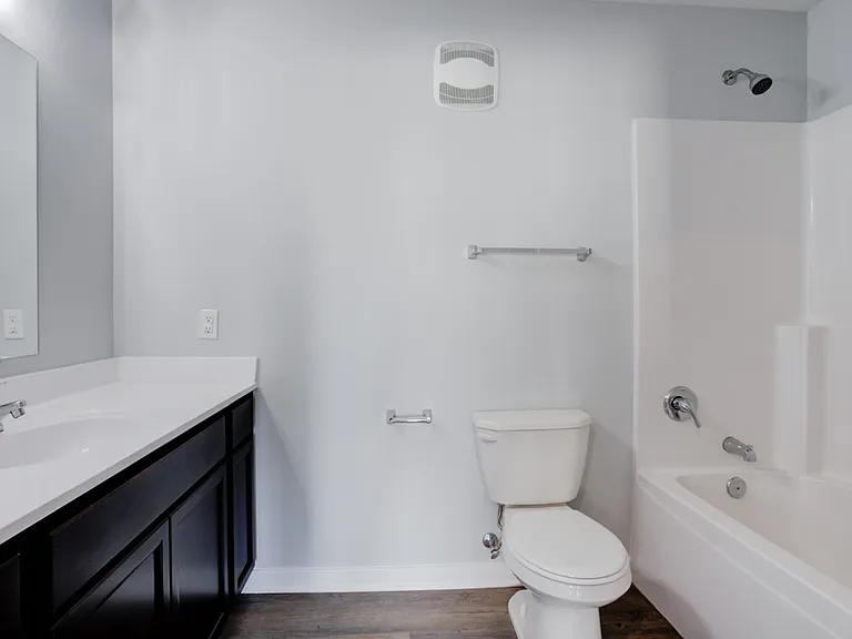 Cypress Point Apartments — Photo 13