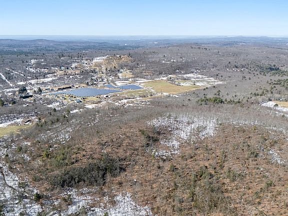 3rd image of 25 Macomber Rd