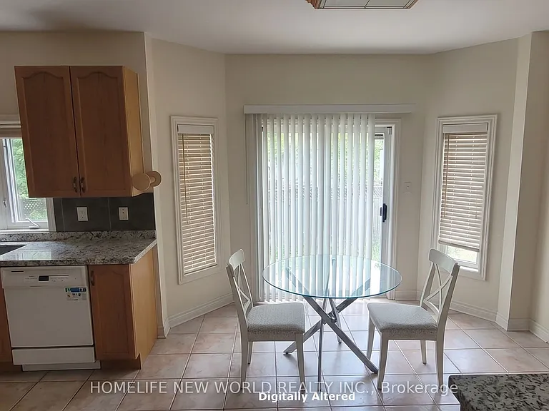 118 Gemini Cres — Photo 6