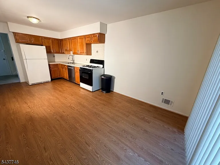 142 Patriots Rd — Photo 13