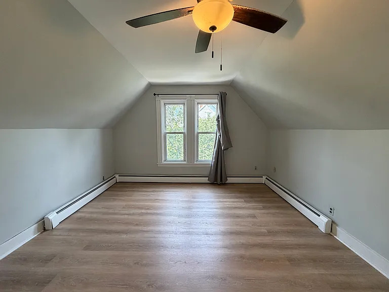 39 Beacon St #2 — Photo 9