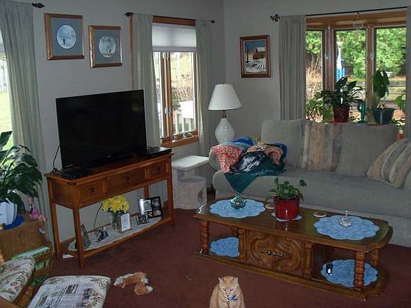 5th image of 902 E Somo Ave