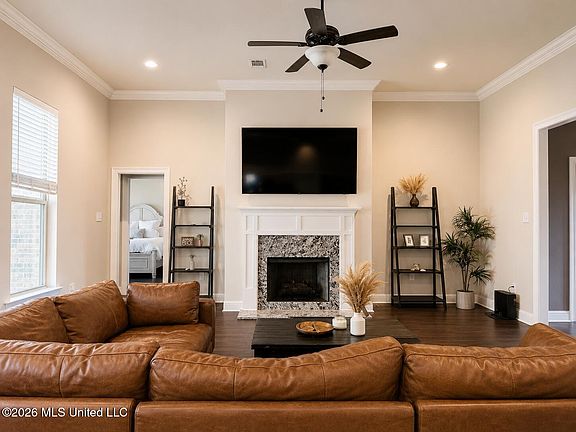 3rd image of 11456 Memphis Cir