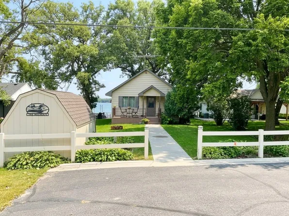 9061 Ingram Ave NW, Annandale, MN 55302