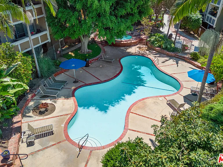 6305 Green Valley Cir #115 — Photo 41