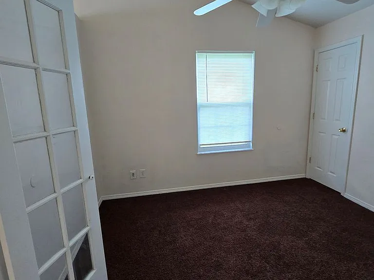 712 Connor St #B — Photo 6