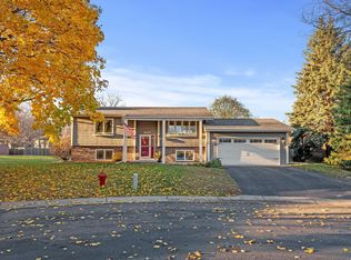 6467 Monticello Ln N, Maple Grove, MN 55369