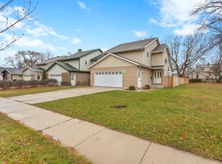 8635 W Schlinger Ave, West Allis, WI 53214