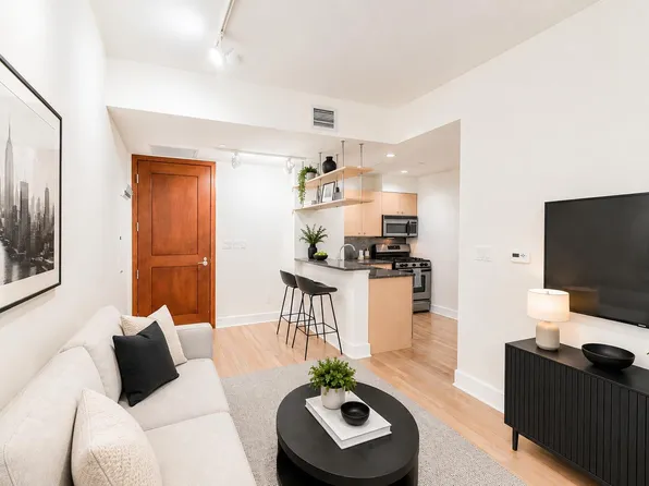 901 W 9th St APT 217, Austin, TX 78703