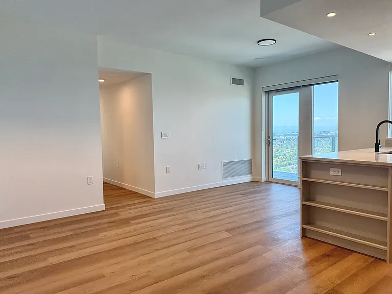 2488 Granville St — Photo 162