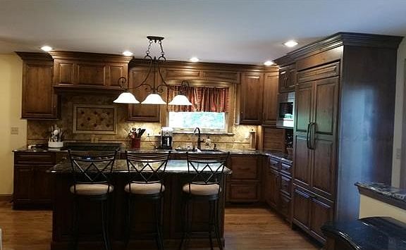2nd image of 16 Sweetwood Ct