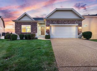 1216 Emerald Gardens Dr, Saint Peters, MO 63376