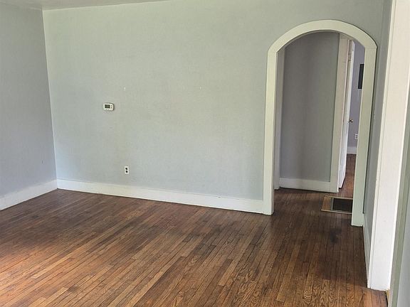 3rd image of 1314 Wellman Ave NE