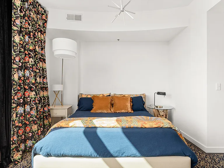 1920 Adelicia St #305 — Photo 16