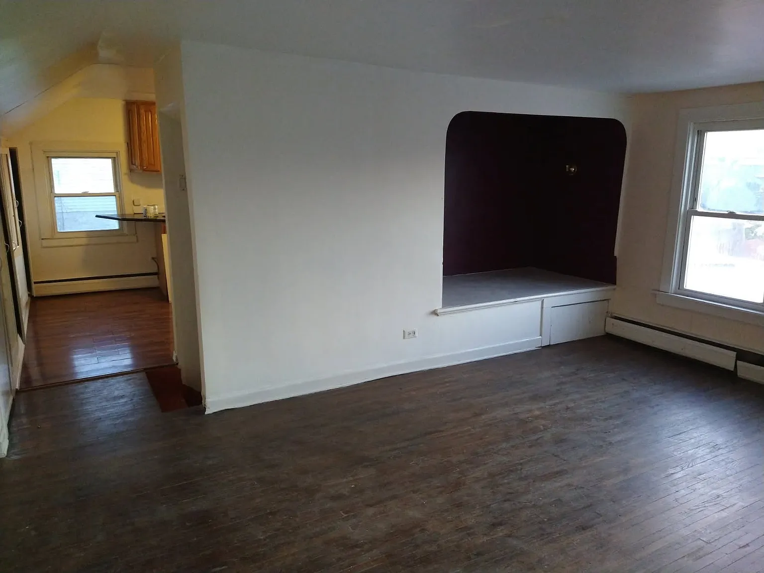 1 bed, 10 sqft, $1,000 — Photo 2