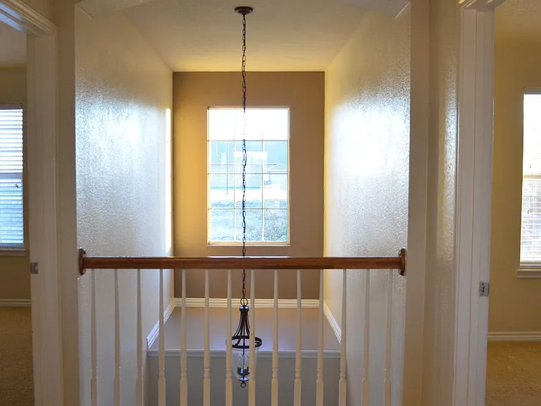 Alcove above front door